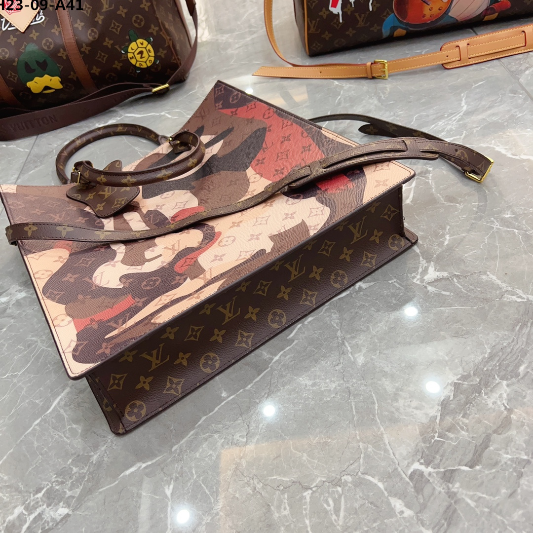 LV SAC PLAT NV BROWN 39CM M46679