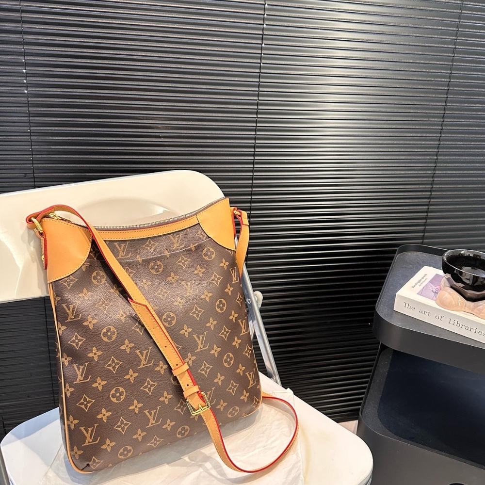 LV  MONOGRAM CANVAS ODEON PM BAG BROWN 29CM