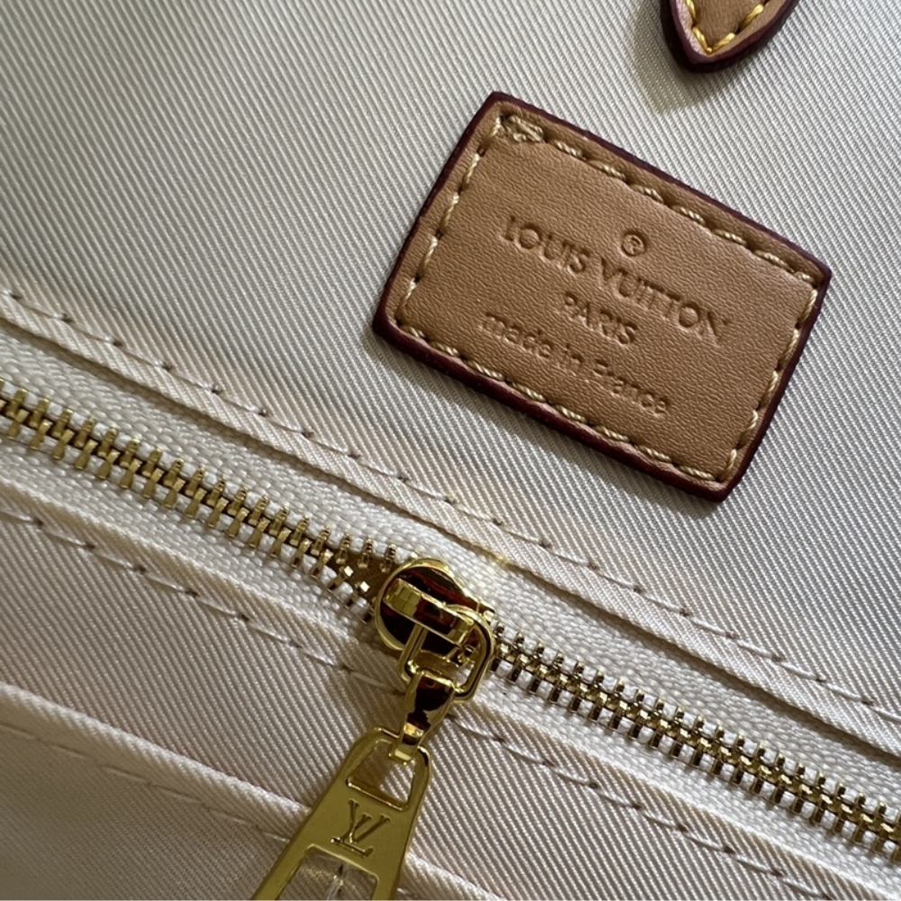 LV ON THE GO MM DAMIER DEMIN BLUE 35CM