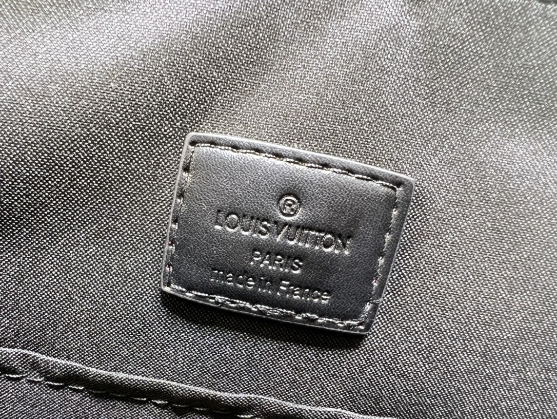 LV FASTLINE AEROGRAM BACKPACK BLACK 50CM M21367