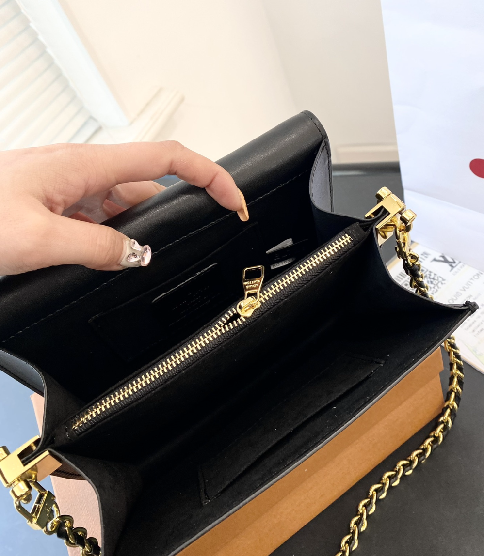 LV DAUPHINE MM 25CM BLACK AND WHITE MONOGRAM M45958