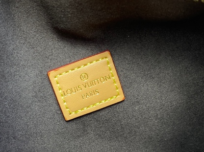 LV SIDE TRUNK MONOGRAM 21CM