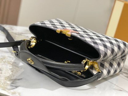 LV CAPUCINES BLACK 32CM M20716