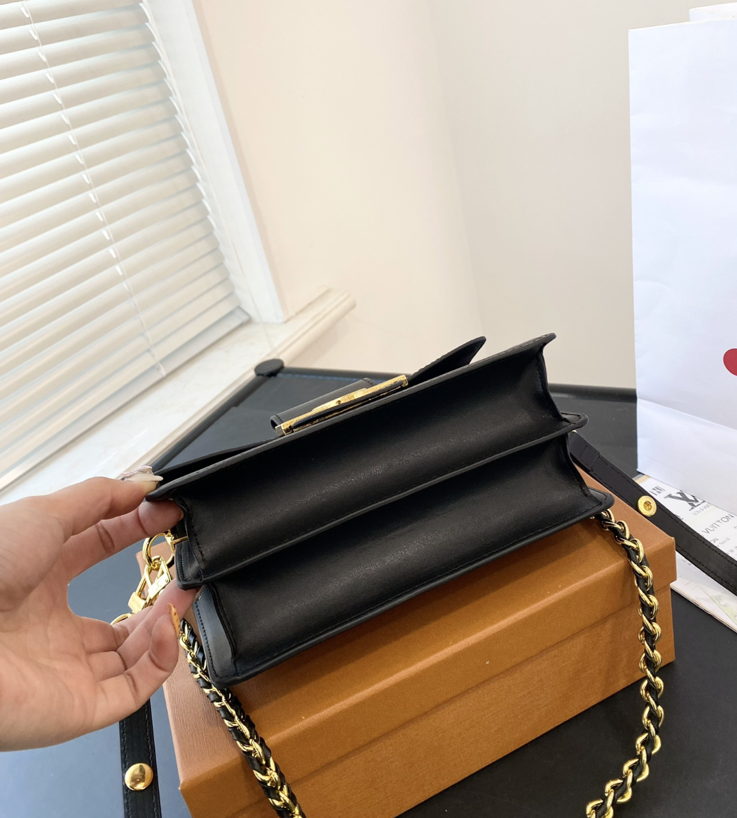 LV DAUPHINE MM 25CM BLACK AND WHITE MONOGRAM M45958