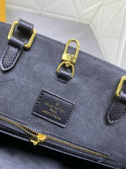 LV x YK ON THE GO MM WITH FLOWER MARQUETRY IN BLACK 35CM M46416