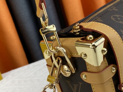 LV SIDE TRUNK MONOGRAM 21CM