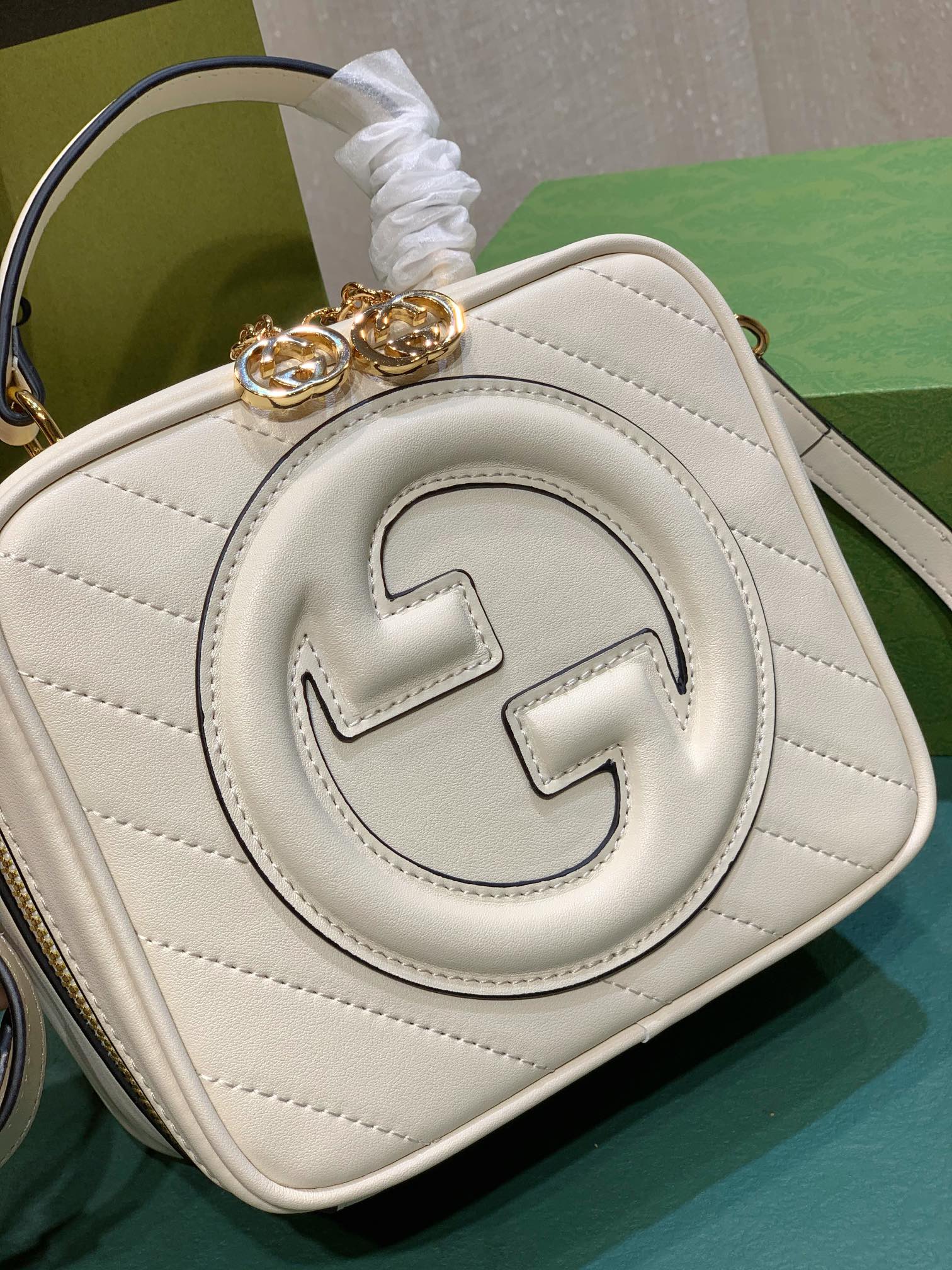 GG BLONDIE TOP HANDLE BAG WHITE 20CM 744434 1IV0G 9022