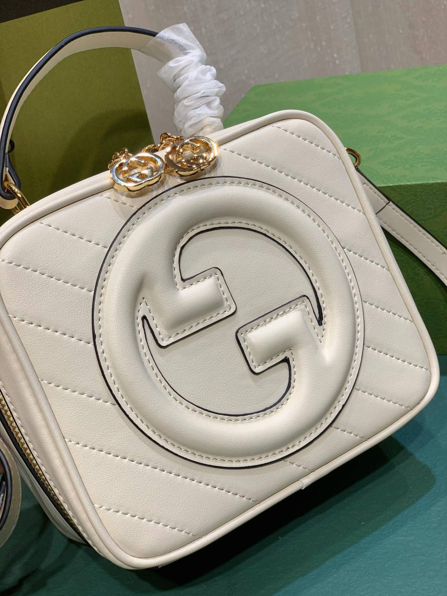 GG BLONDIE TOP HANDLE BAG WHITE 20CM 744434 1IV0G 9022