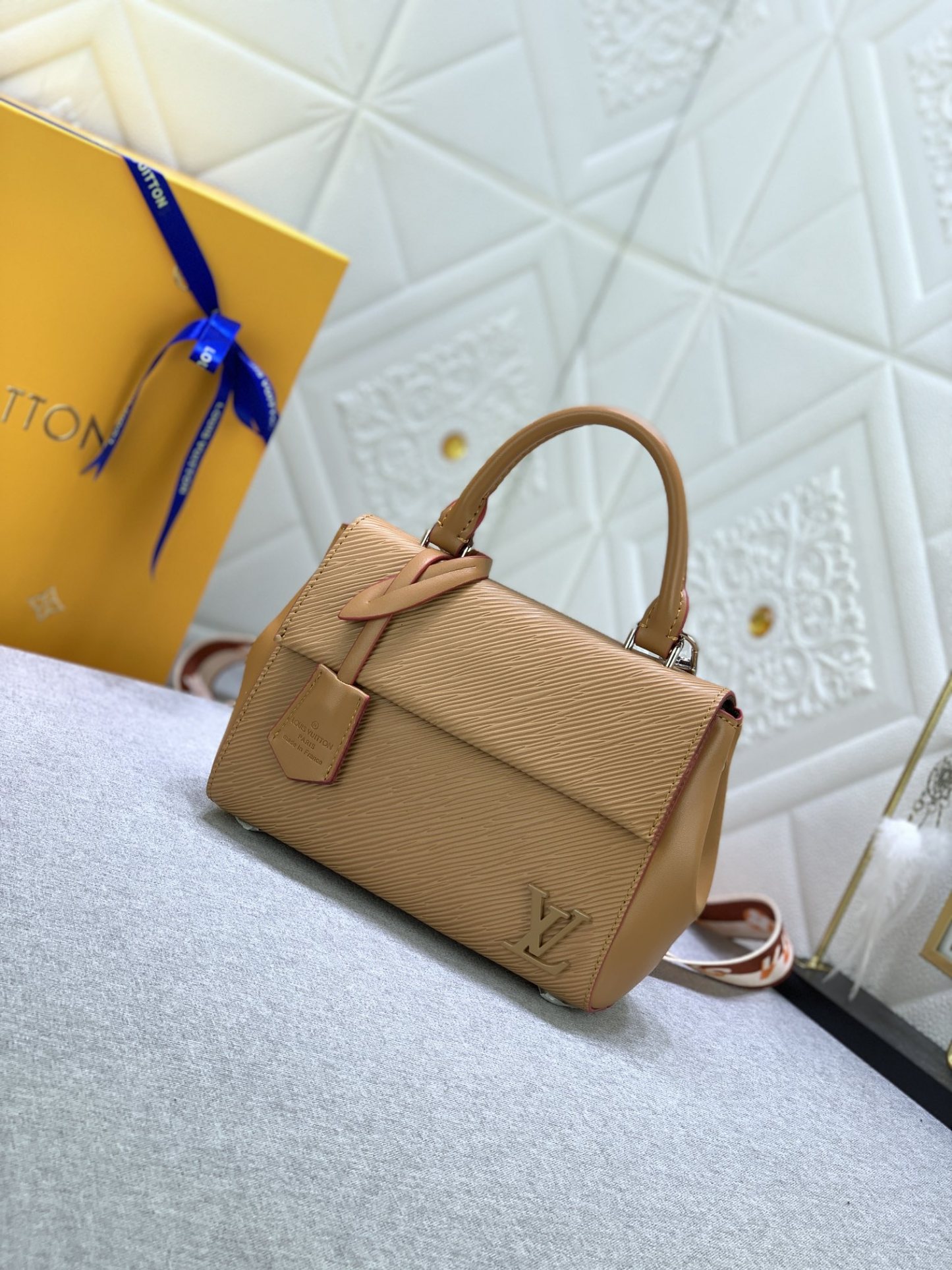 LV CLUNY MINI BROWN 20CM M58931