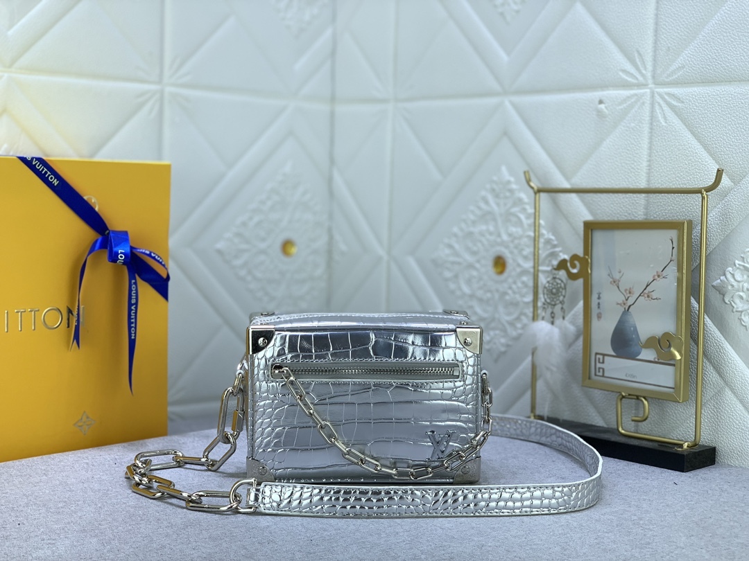 LV MINI SOFT TRUNK CROCODILIAN SILVER LEATHER 18.5CM N80956