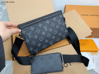 LV GASTON BAG BLACK 22CM M81124