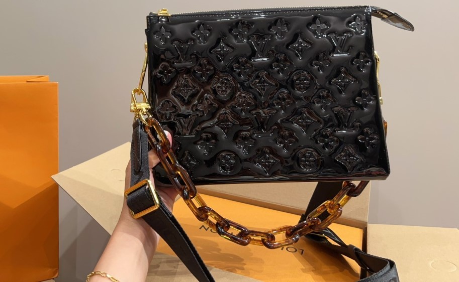 LV COUSSIN PM BAG BLACK 27CM M22614