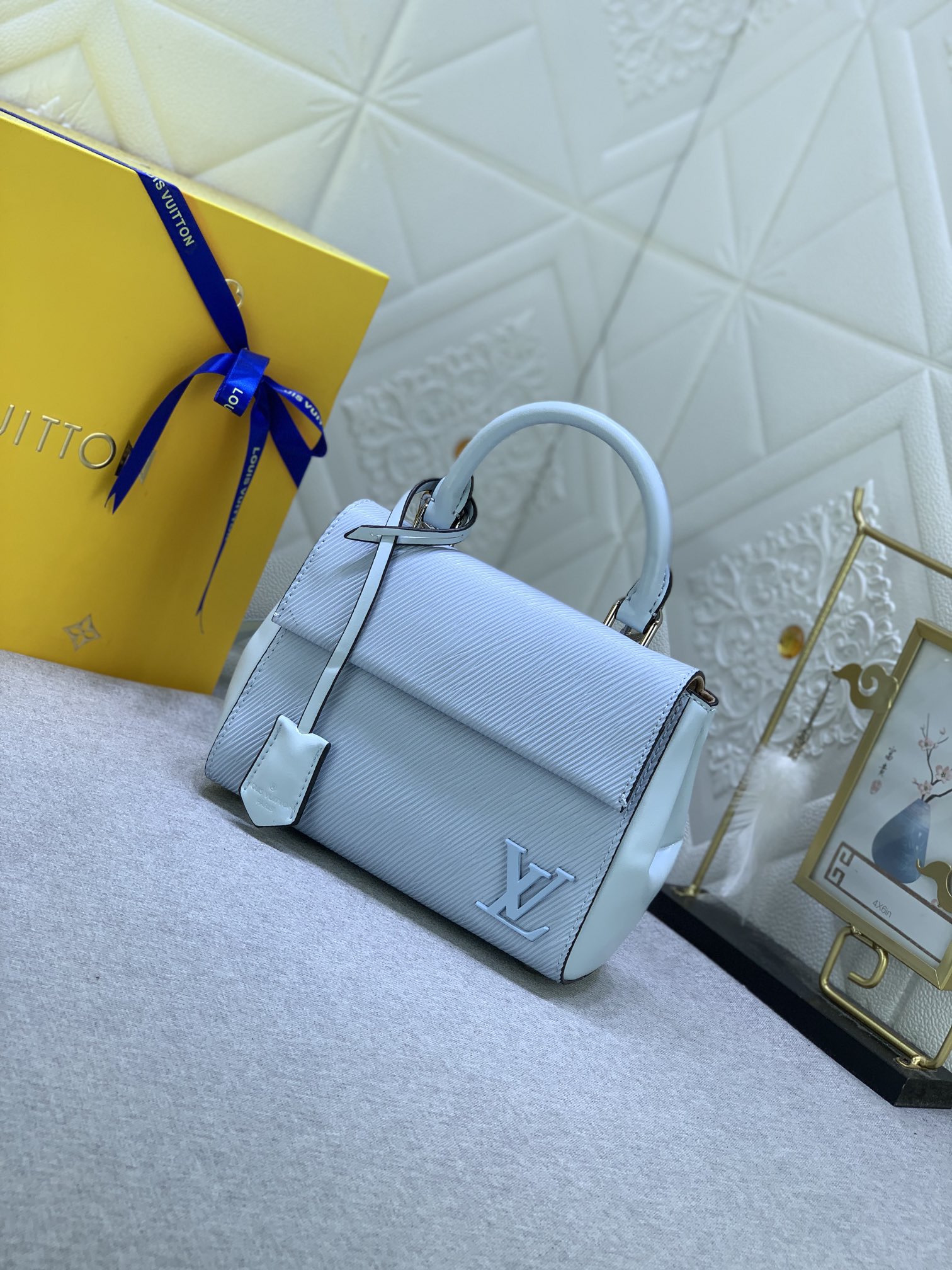 LV CLUNY MINI CLOUD BLUE 20CM M22617