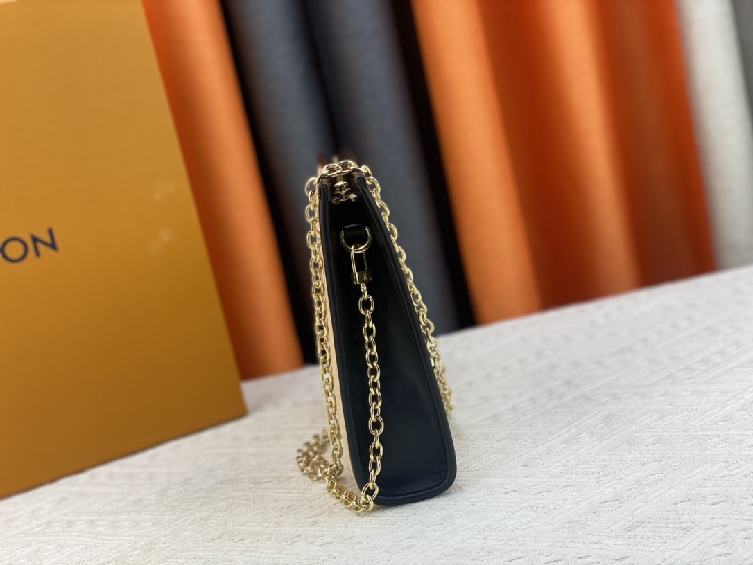 LV NATURAL RAFFIA TOILETRY POUCH ON CHAIN BLACK 17CM M81366