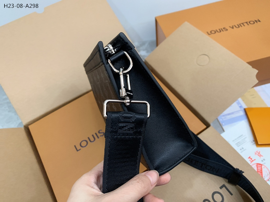 LV GASTON BAG BLACK 22CM M81124