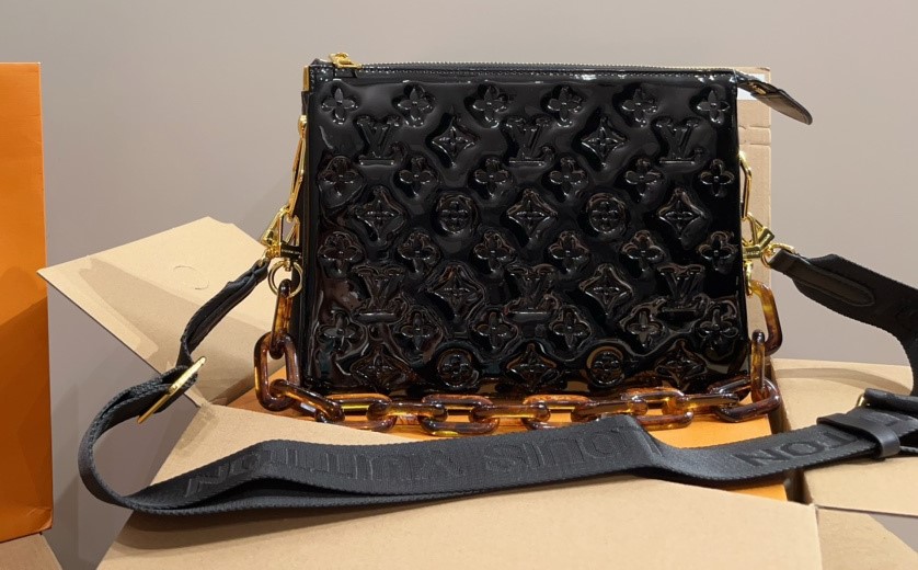 LV COUSSIN PM BAG BLACK 27CM M22614