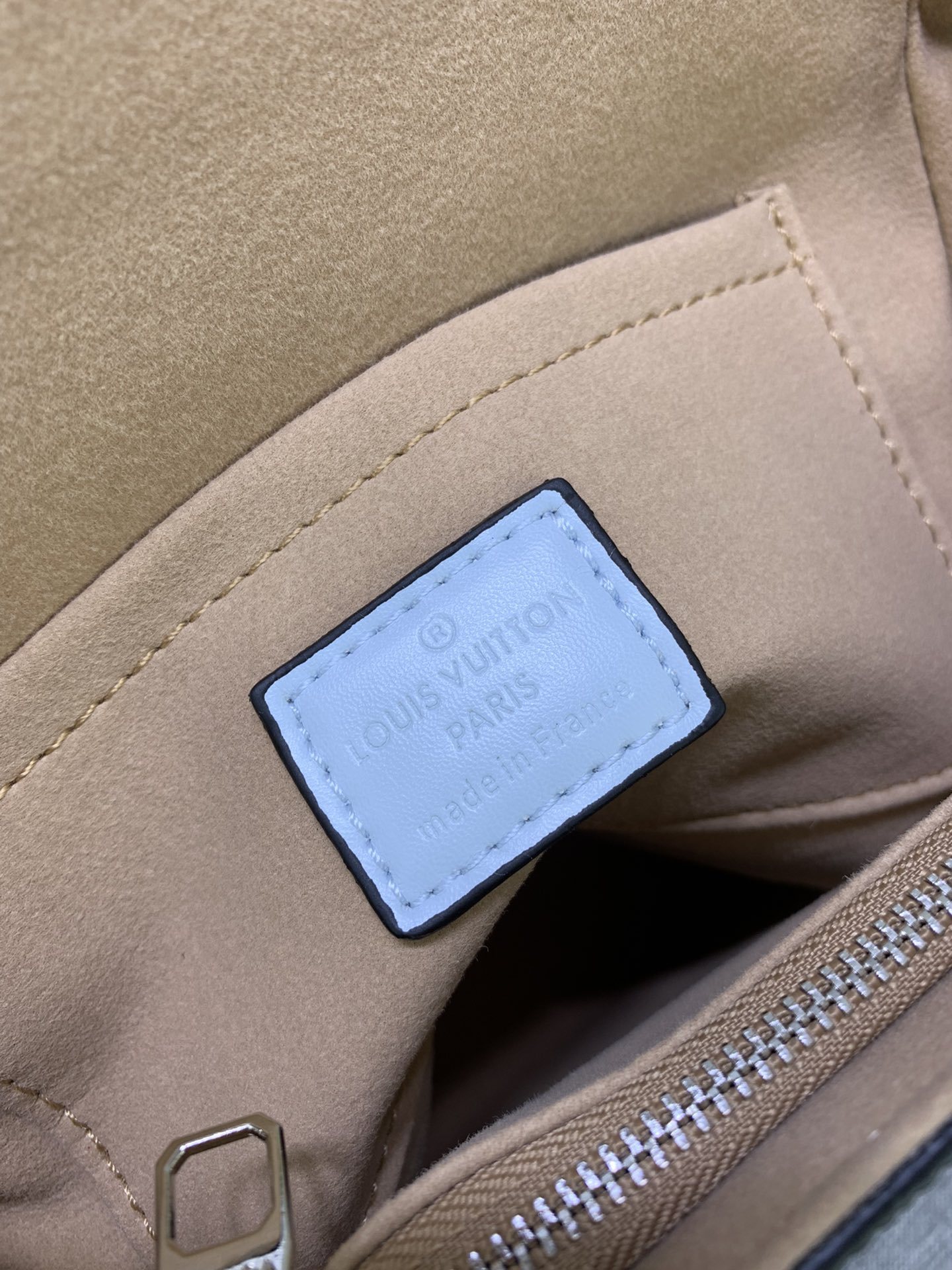 LV CLUNY MINI CLOUD BLUE 20CM M22617