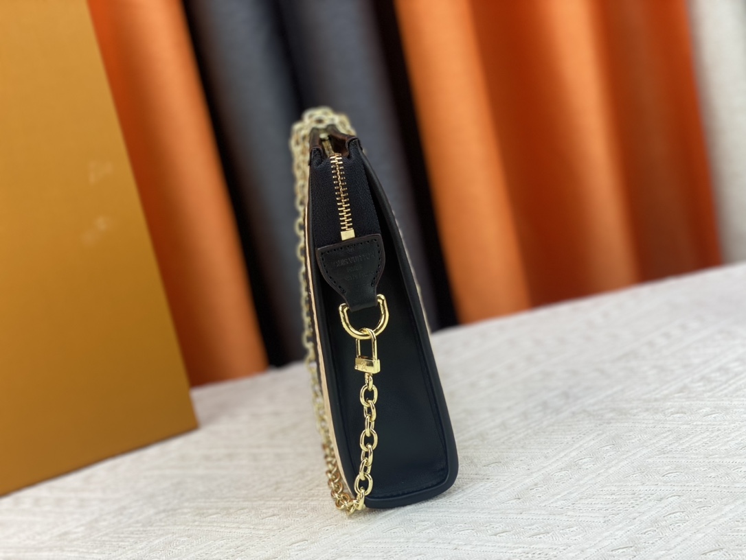 LV NATURAL RAFFIA TOILETRY POUCH ON CHAIN BLACK 17CM M81366