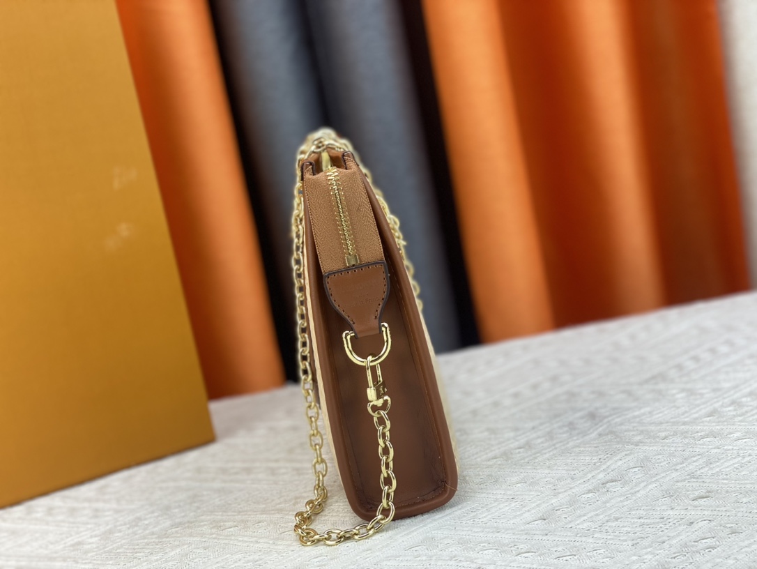 LV NATURAL RAFFIA TOILETRY POUCH ON CHAIN BROWN 17CM