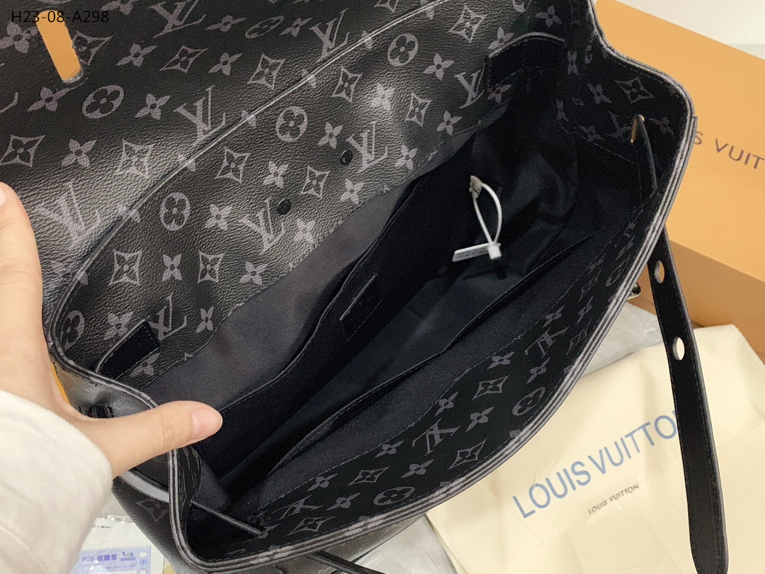 LV STEAMER MONOGRAM ECLIPSE BLACK 45CM M44731
