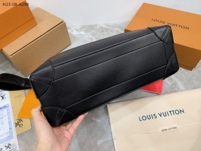 LV STEAMER MONOGRAM ECLIPSE BLACK 45CM M44731