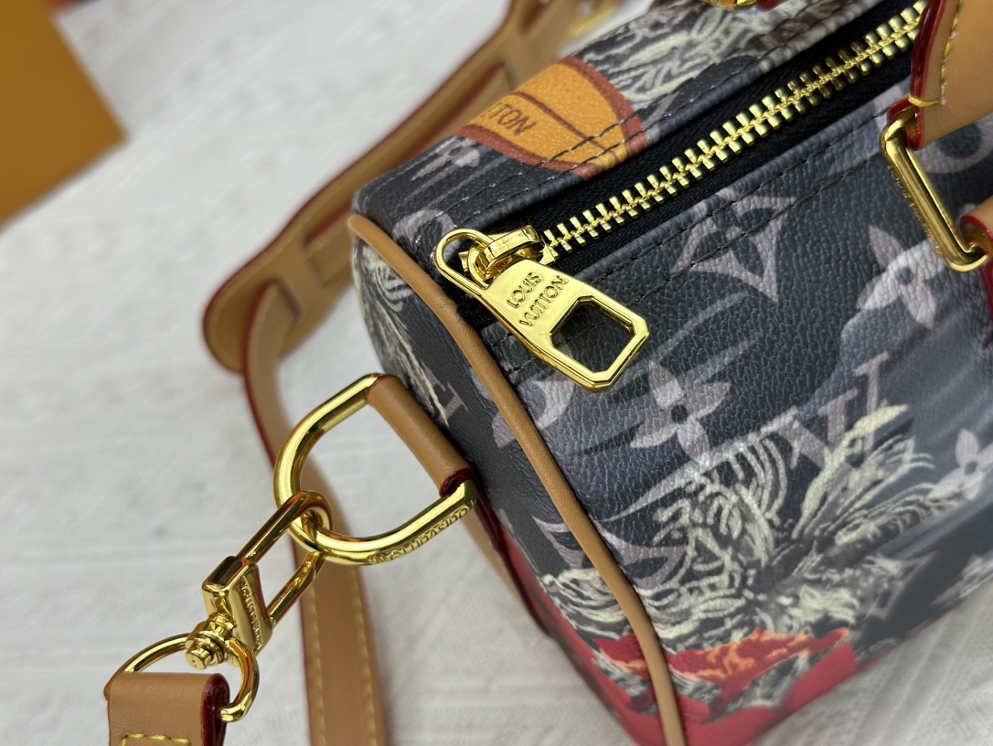 LV KEEPALL BANDOULIERE 25 NAVY BLUE 25CM M25440