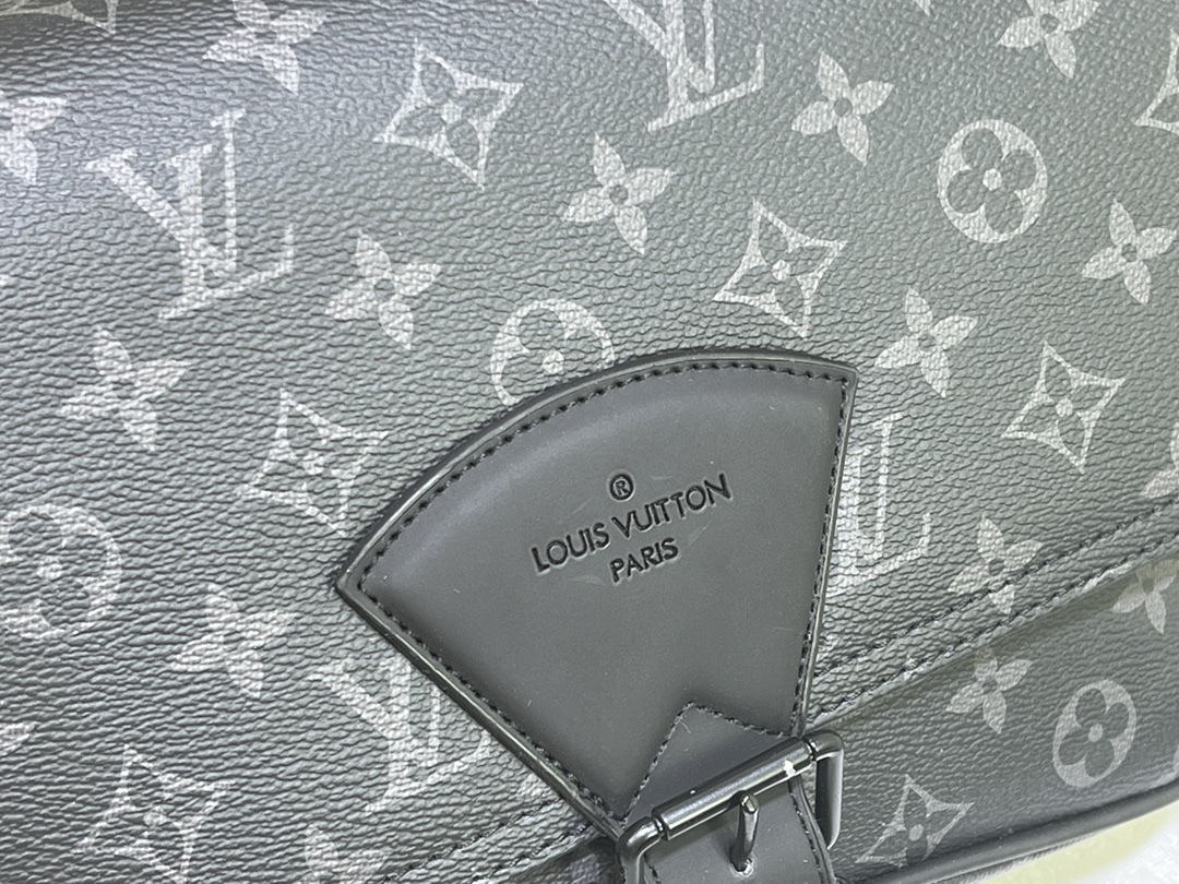 LV MONTSOURIS MONOGRAM MESSANGER BAG BLACK 34CM