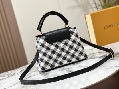LV CAPUCINES BB BAG BLACK 27CM M20716