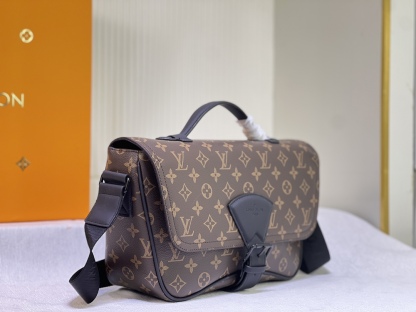 LV MONTSOURIS MONOGRAM MESSANGER BAG BROWN 34CM