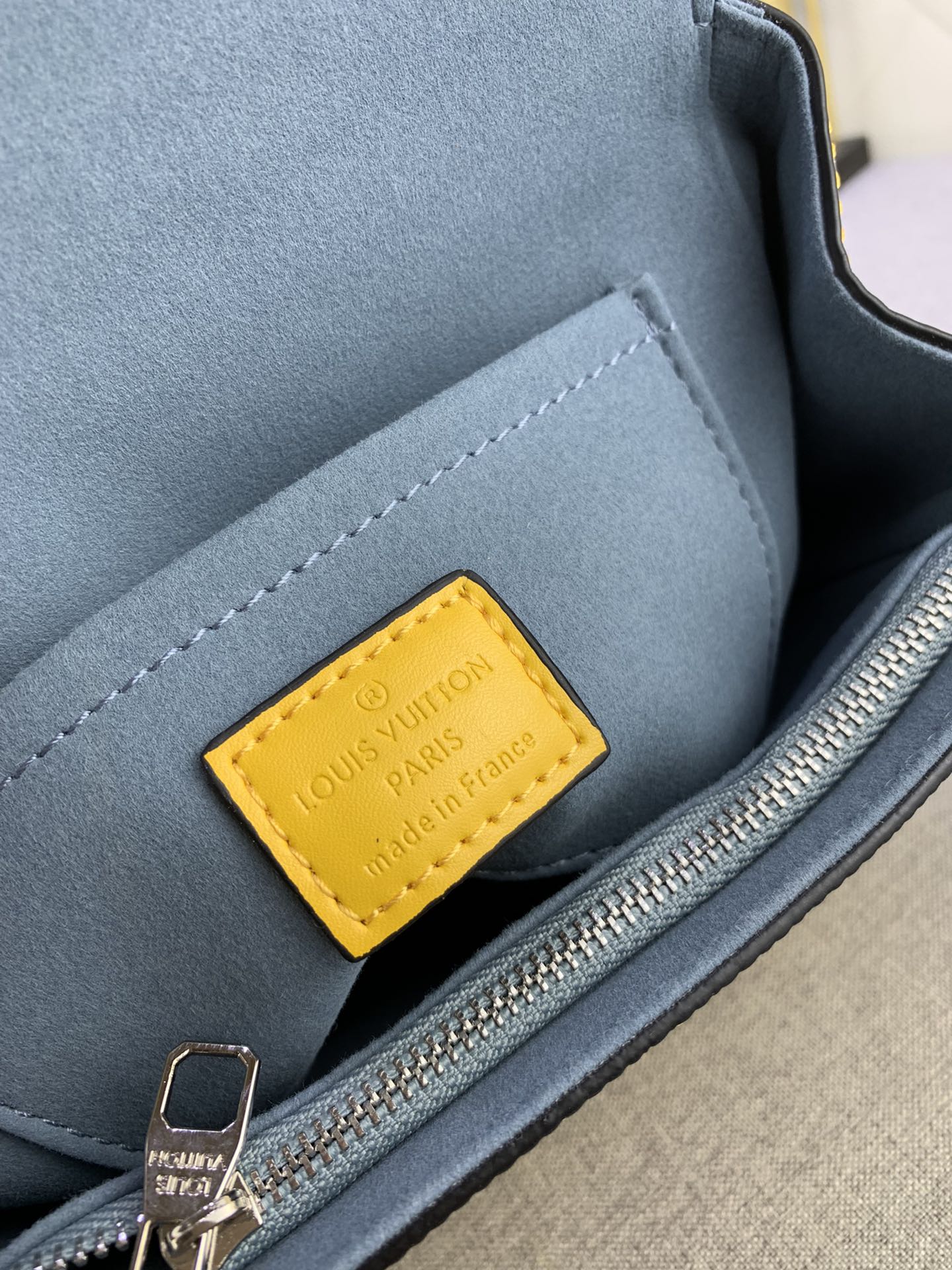 LV CLUNY MINI YELLOW 20CM M22616