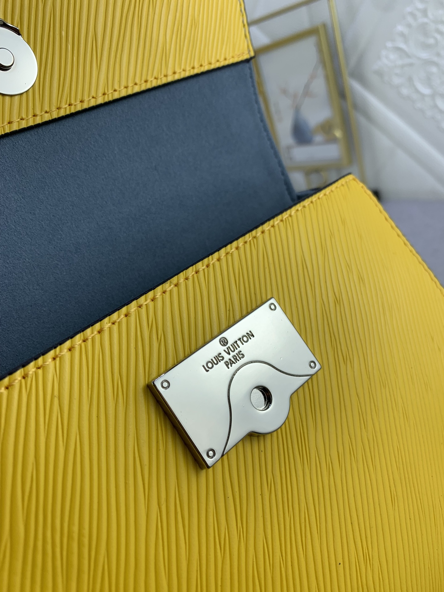 LV CLUNY MINI YELLOW 20CM M22616