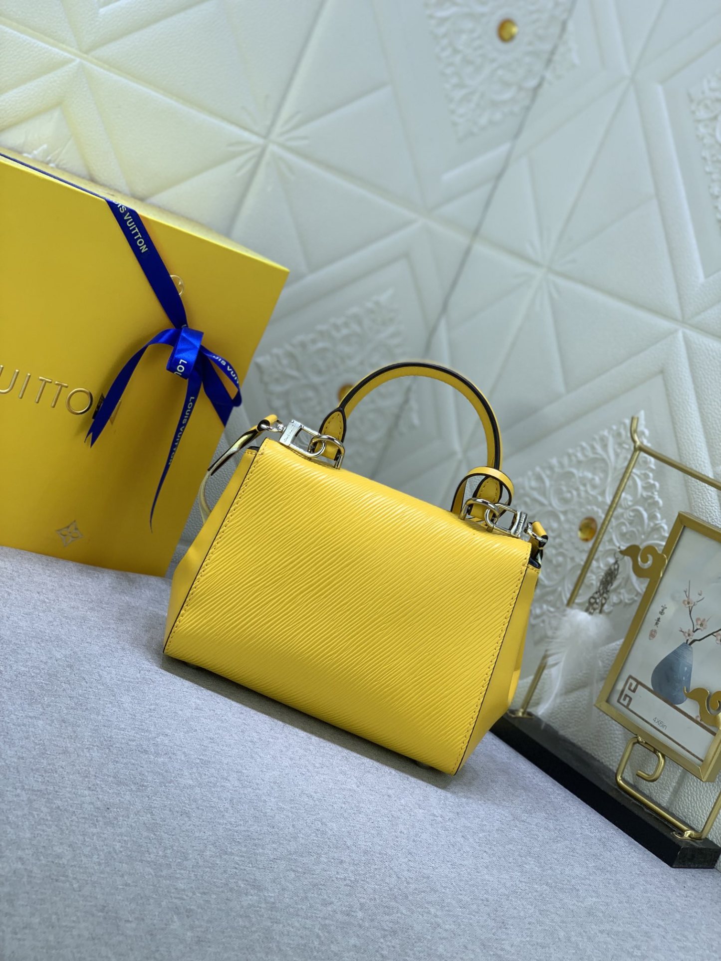 LV CLUNY MINI YELLOW 20CM M22616