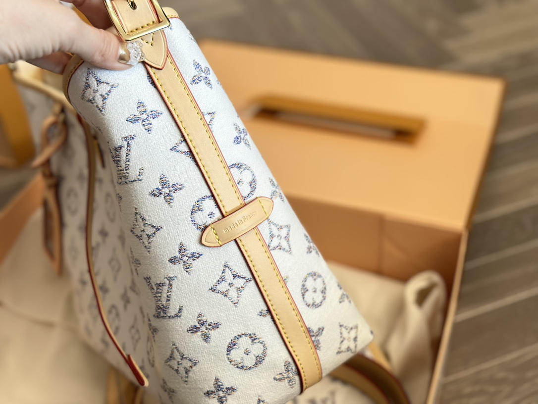 LV CARRYALL PM MULTICOLOR BEIGE 29CM M24707