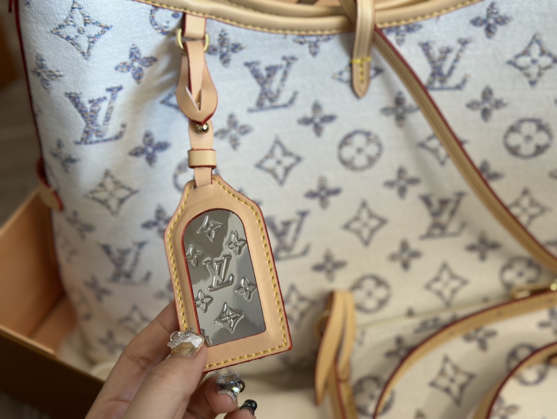 LV CARRYALL PM MULTICOLOR BEIGE 29CM M24707