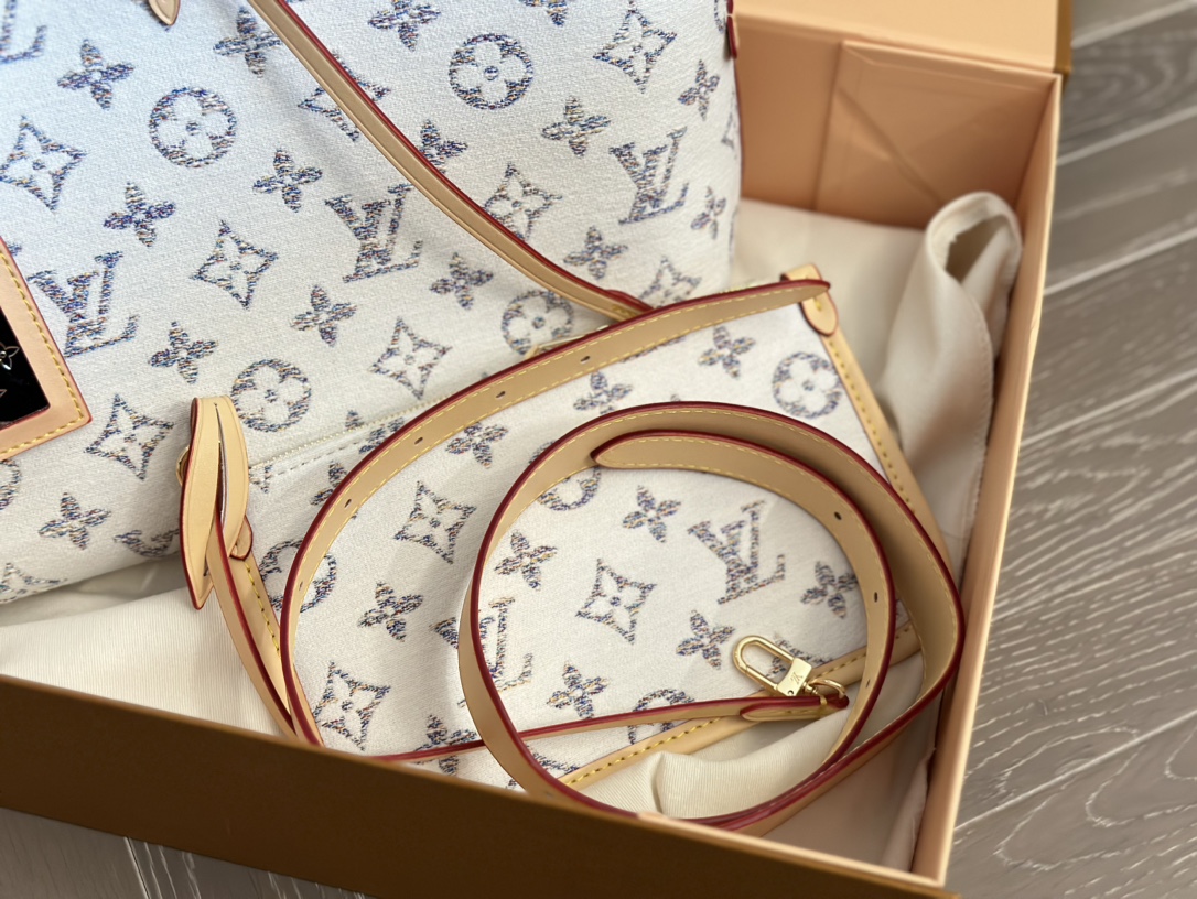 LV CARRYALL PM MULTICOLOR BEIGE 29CM M24707