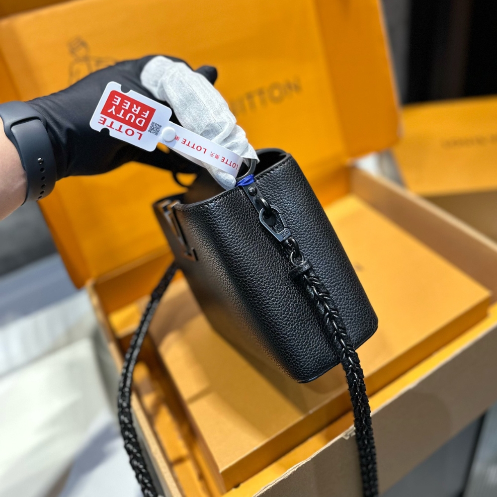 LV CAPUCINES EAST WEST MINI OPTIC BLACK 19CM M23955