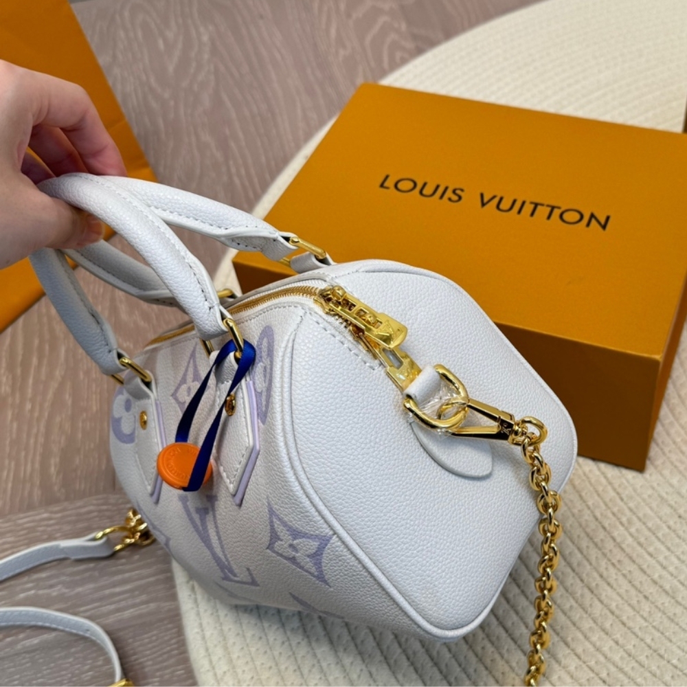 LV SPEEDY BANDOULIÈRE 20 WHITE AND PALE LAVENDER 20CM