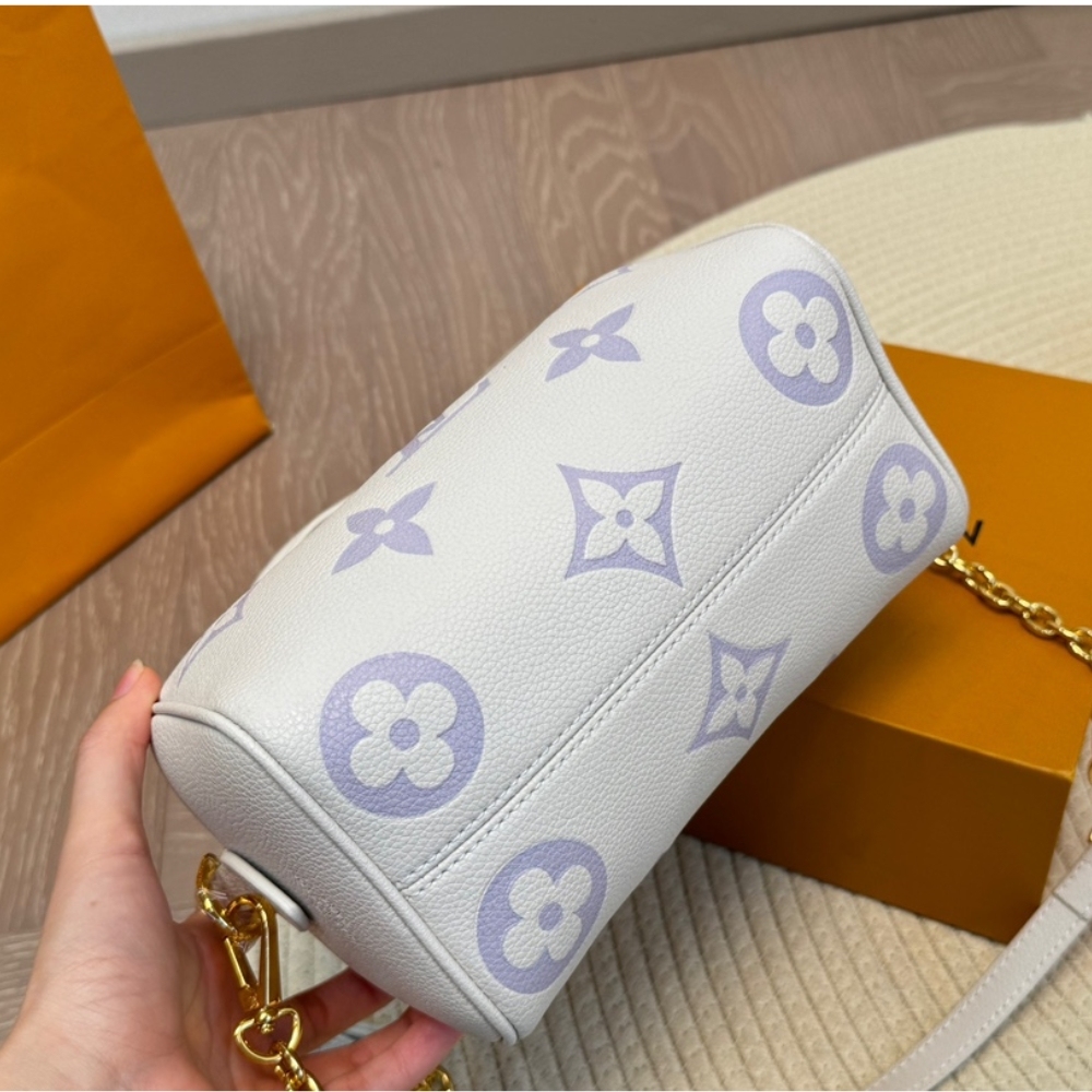 LV SPEEDY BANDOULIÈRE 20 WHITE AND PALE LAVENDER 20CM
