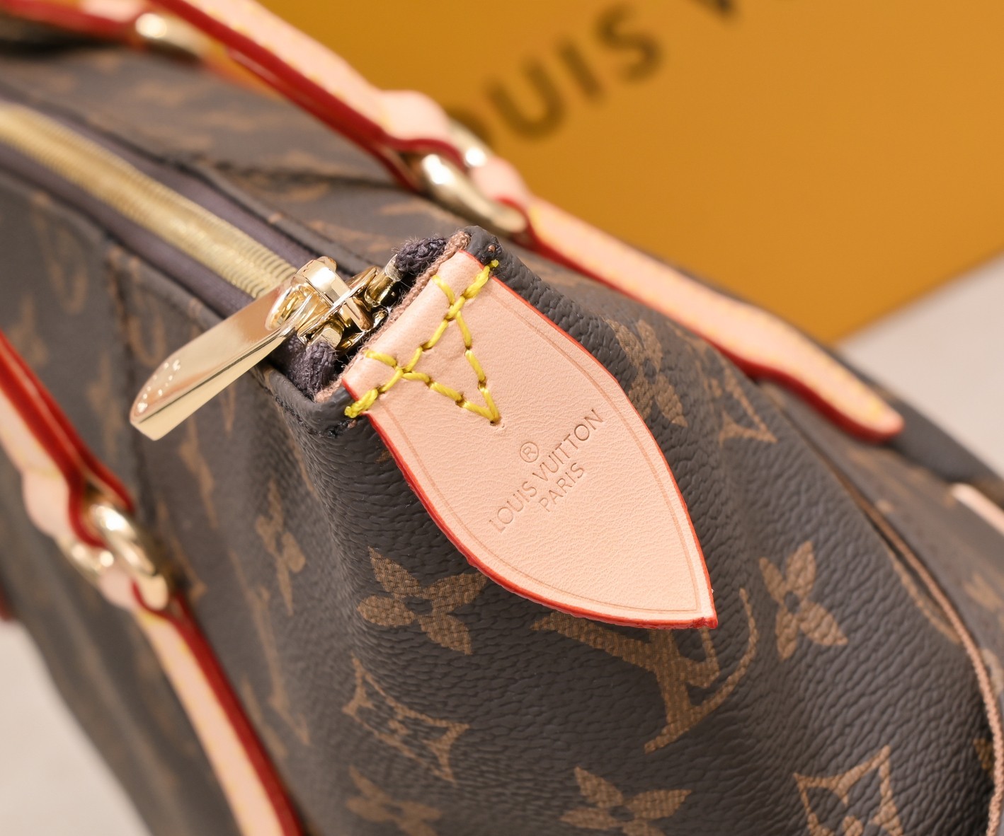 LV TOTALLY MONOGRAM CANVAS MM 43CM
