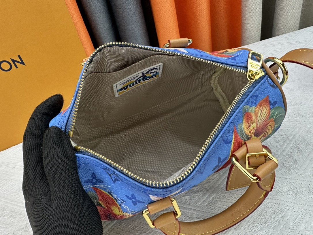 LV KEEPALL BANDOULIERE 25 BRIGHT BLUE 25CM M24999