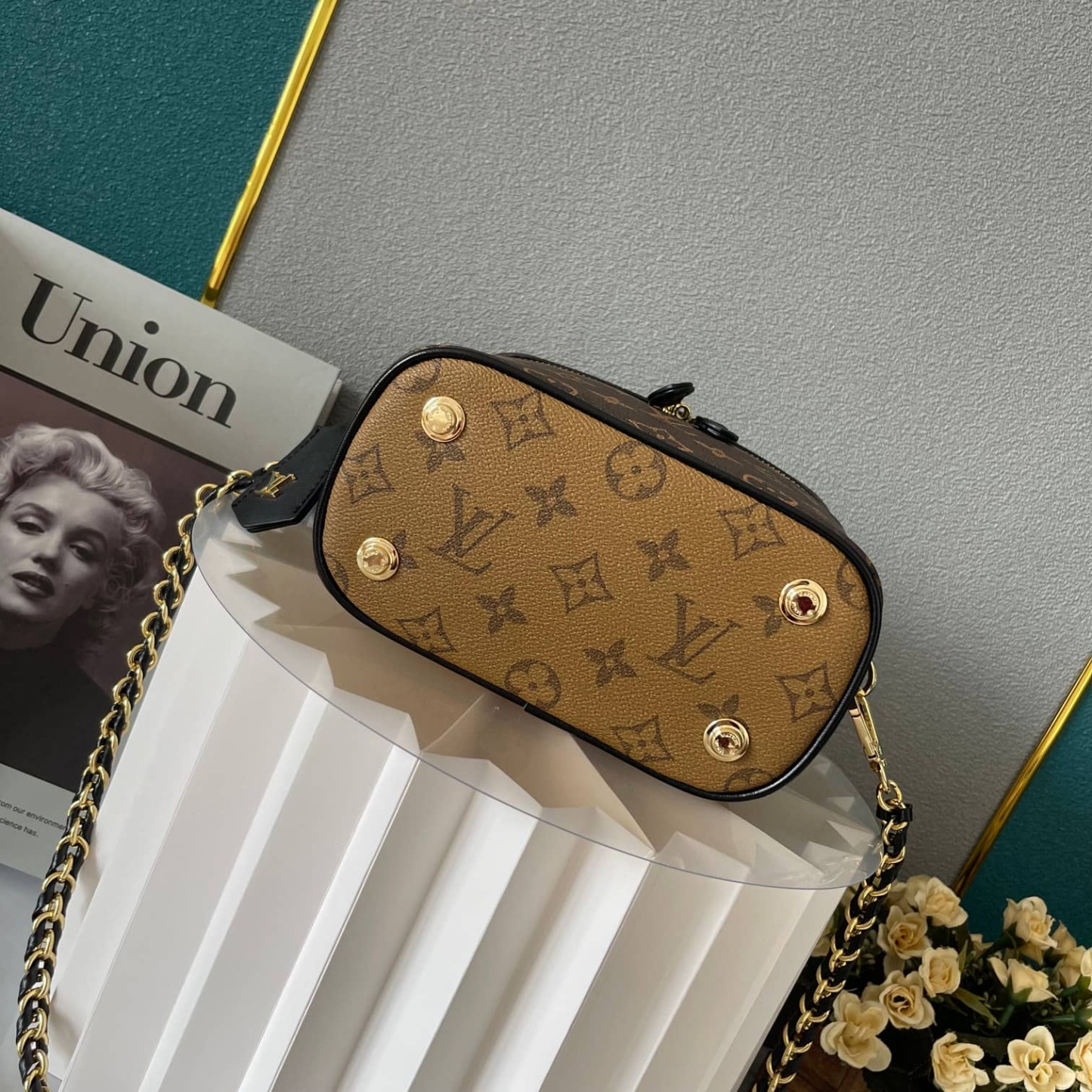 LV VANITY PM MONOGRAM BROWN 19CM M45598