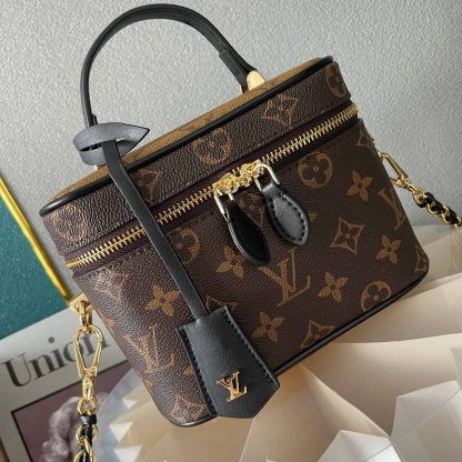 LV VANITY PM MONOGRAM BROWN 19CM M45598
