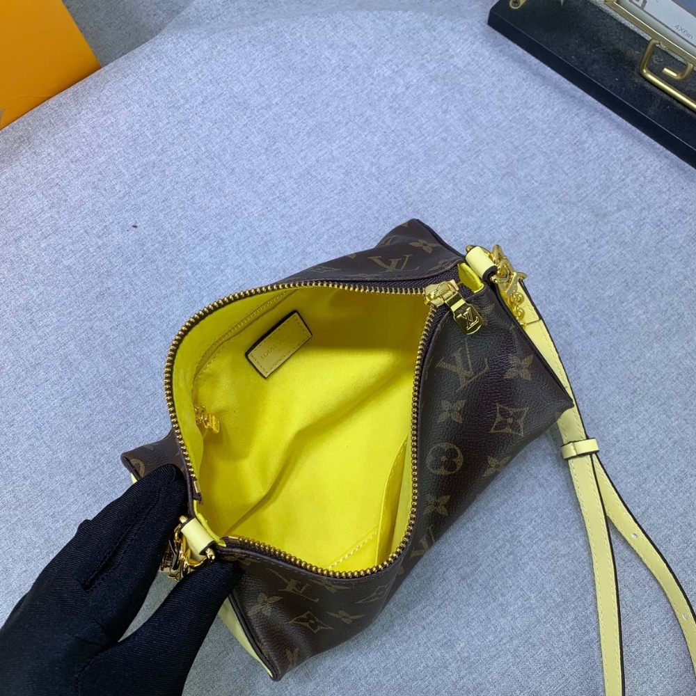 LV VANITY CASE PM 22CM M46758