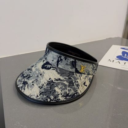 LV VISOR HAT BLACK