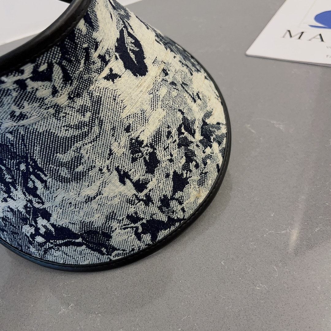 LV VISOR HAT BLACK