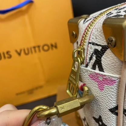 LV MINI SOFT TRUNK MONOGRAM CRAGGY COATED CANVAS VANILLA 18CM M25132