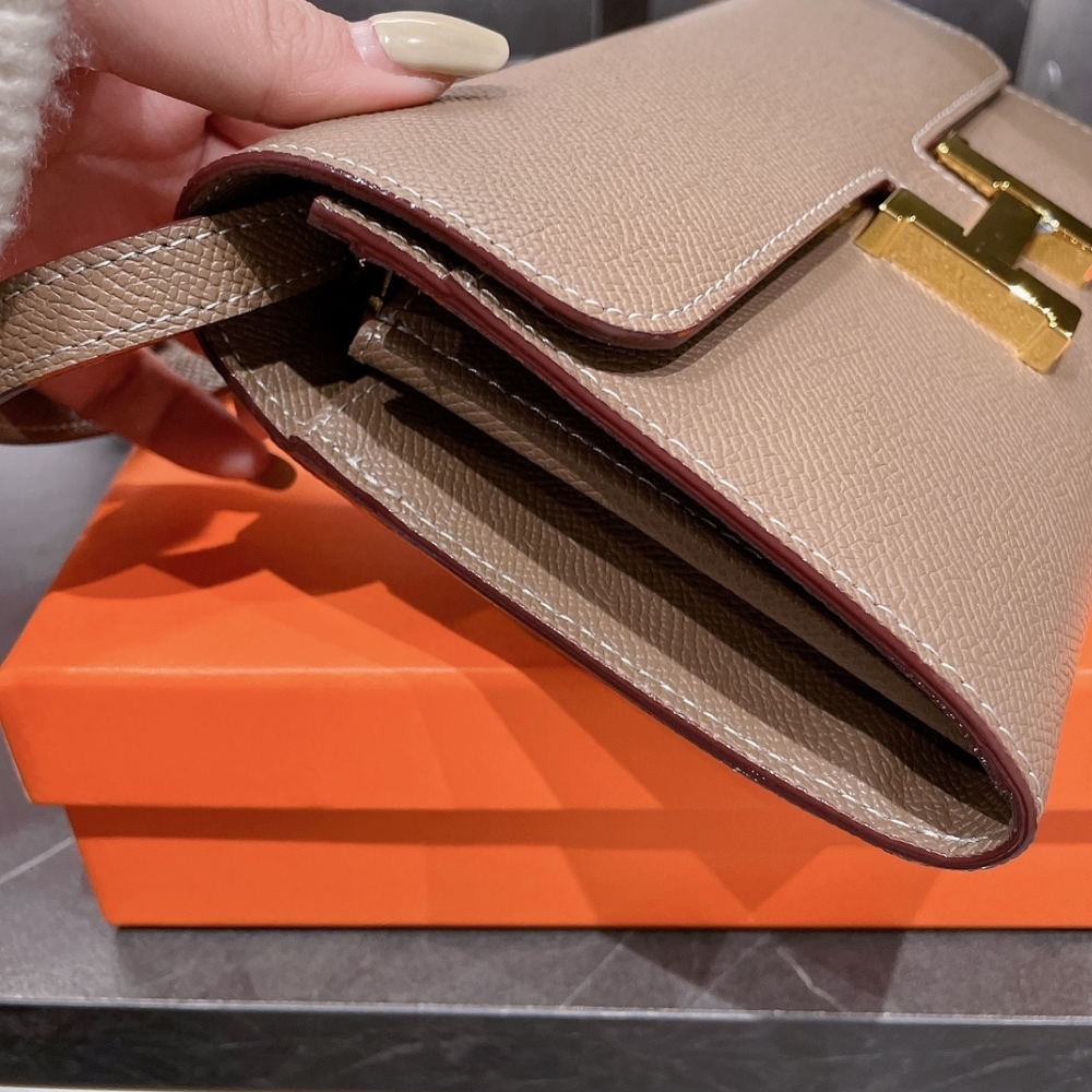 HERMÈS CONSTANCE TO GO EPSOM ETOUPE 21CM