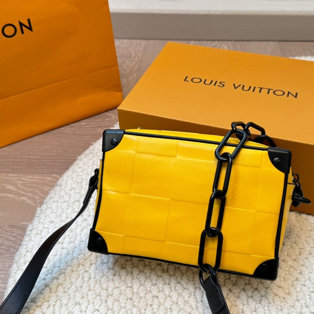 LV MINI SOFT TRUNK YELLOW 18CM M83558