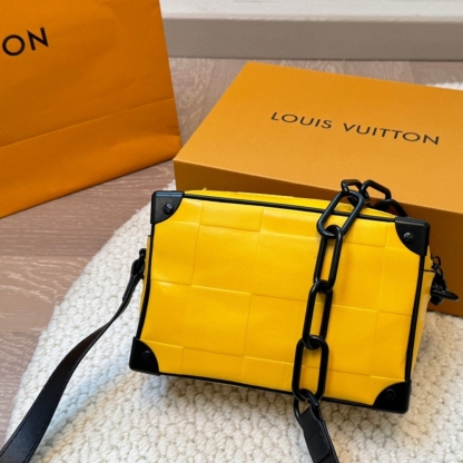 LV MINI SOFT TRUNK YELLOW 18CM M83558