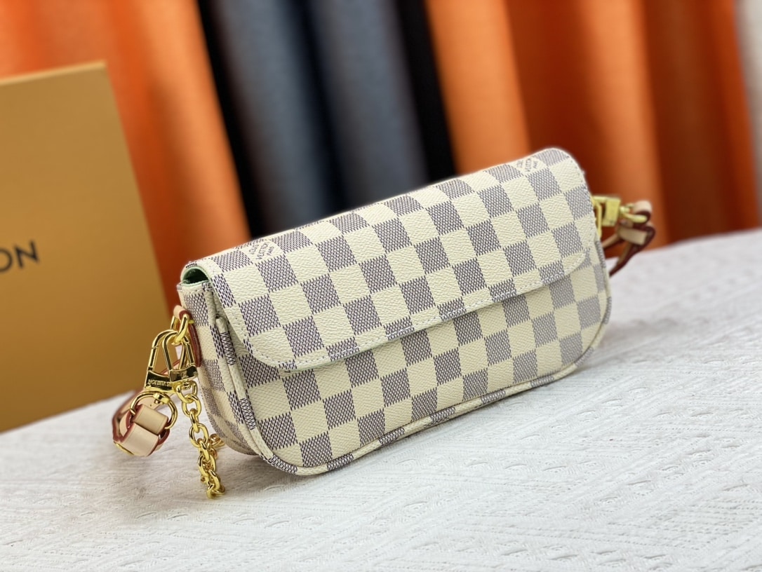 LV IVY WALLET ON CHAIN BAG DAMIER EBENE BEIGE 23CM M81911